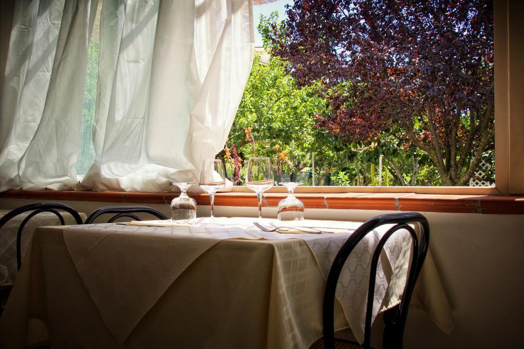 Minturnae Hotel Scauri  Ngoại thất bức ảnh